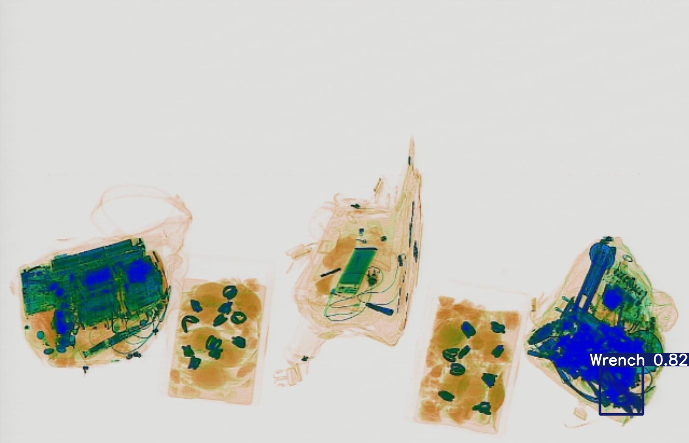 Detection preview by Segmentatation_v8_medium_train_250