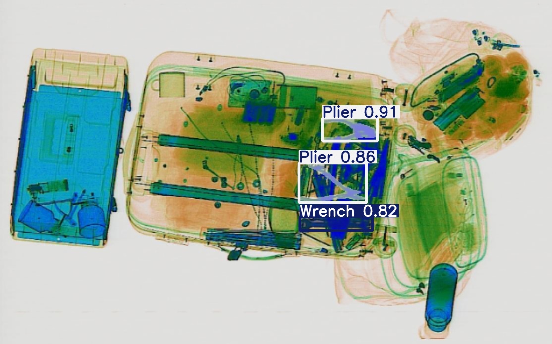 Detection preview by Segmentatation_v8_medium_train_250