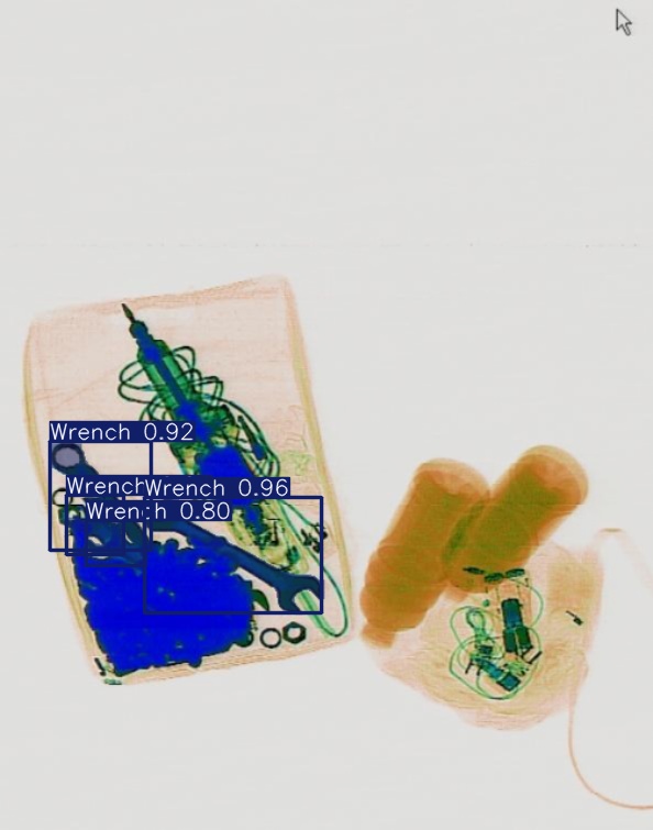 Detection preview by Segmentatation_v8_medium_train_250