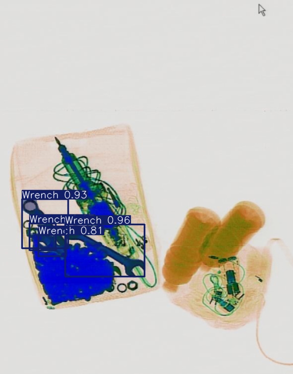 Detection preview by Segmentatation_v8_medium_train_250