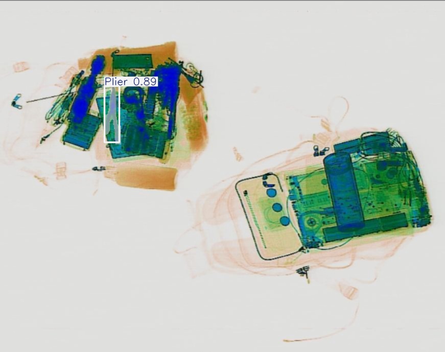 Detection preview by Segmentatation_v8_medium_train_250
