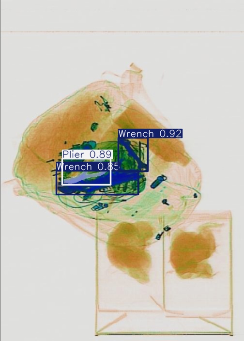 Detection preview by Segmentatation_v8_medium_train_250