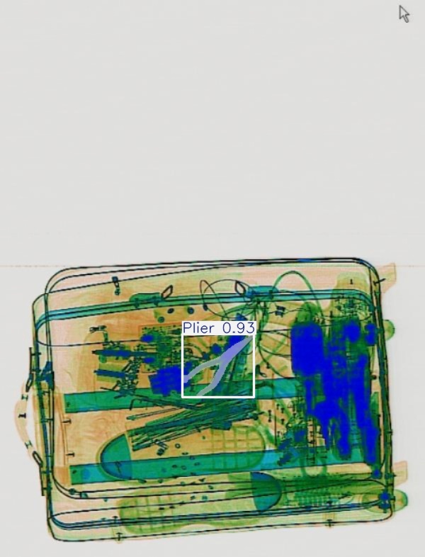 Detection preview by Segmentatation_v8_medium_train_250