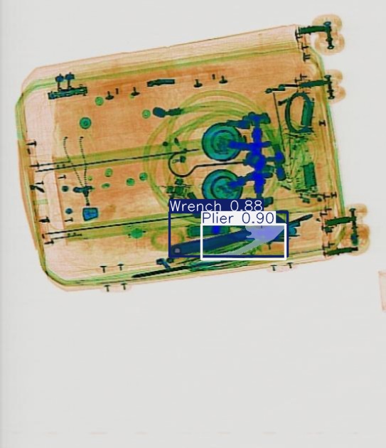 Detection preview by Segmentatation_v8_medium_train_250