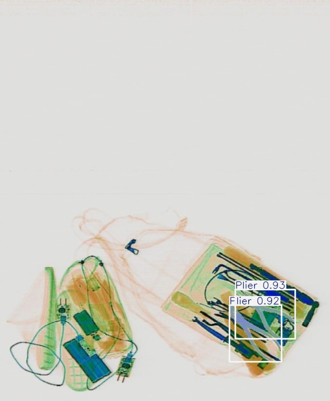 Detection preview by Segmentatation_v8_medium_train_250