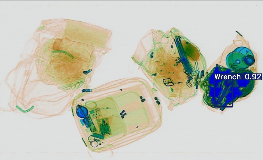 Detection preview by Segmentatation_v8_medium_train_250