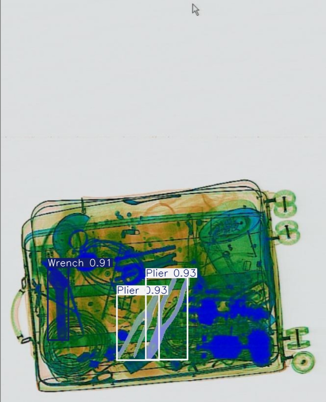 Detection preview by Segmentatation_v8_medium_train_250