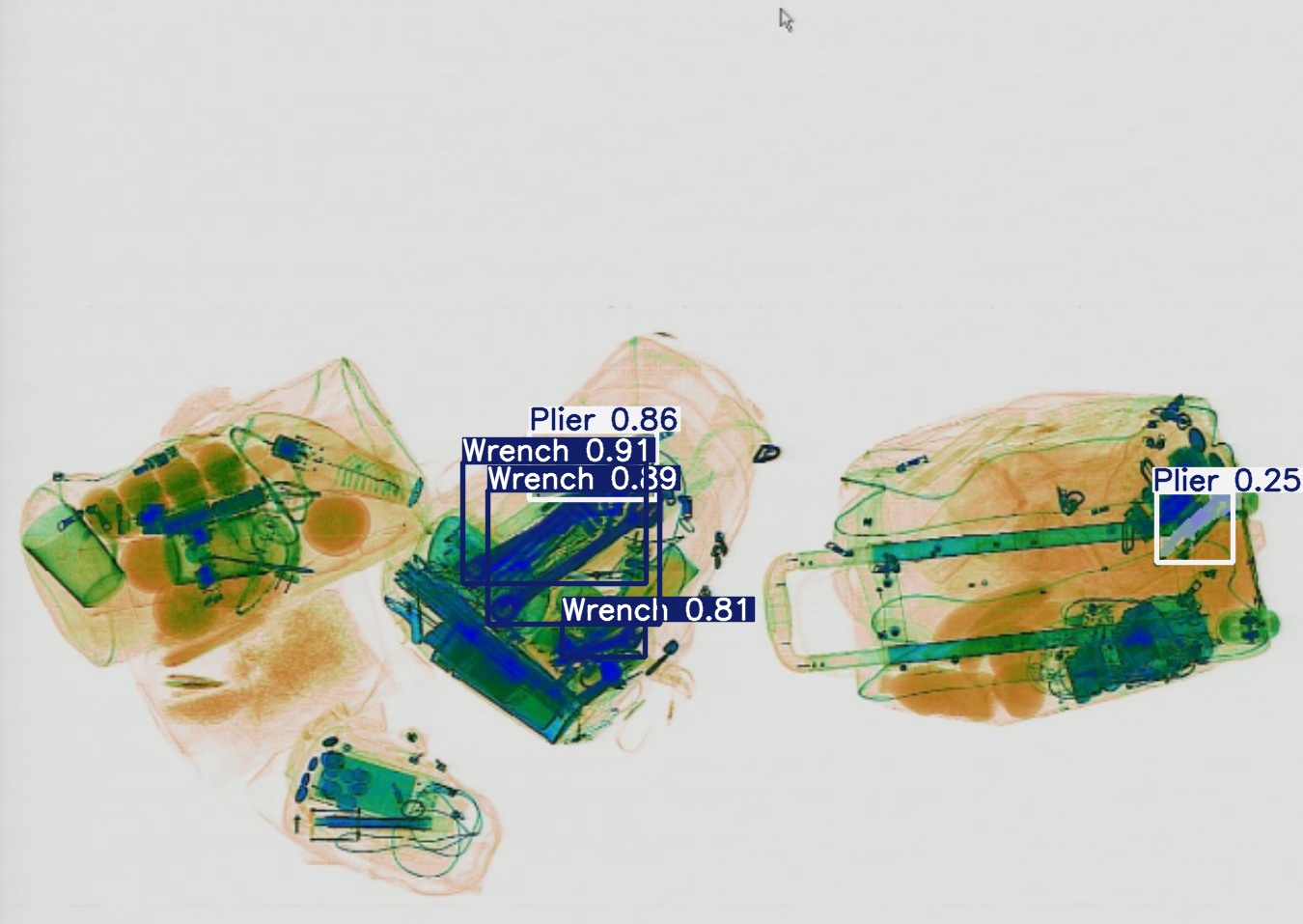 Detection preview by Segmentatation_v8_medium_train_250