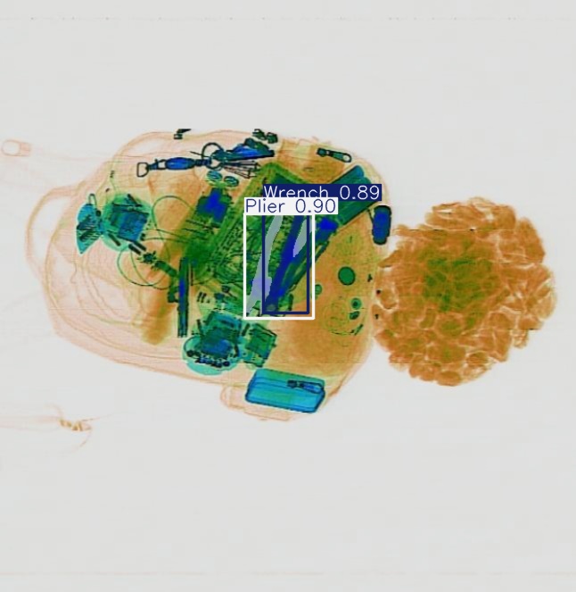 Detection preview by Segmentatation_v8_medium_train_250