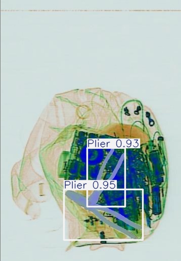 Detection preview by Segmentatation_v8_medium_train_250