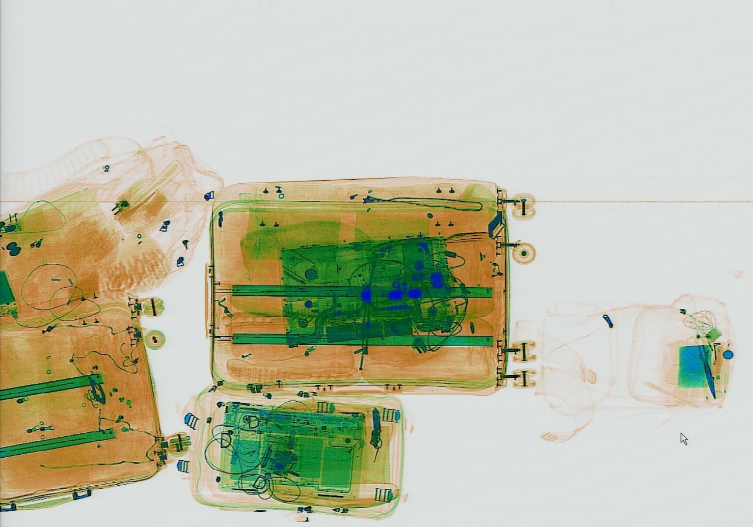 Detection preview by Segmentatation_v8_medium_train_250