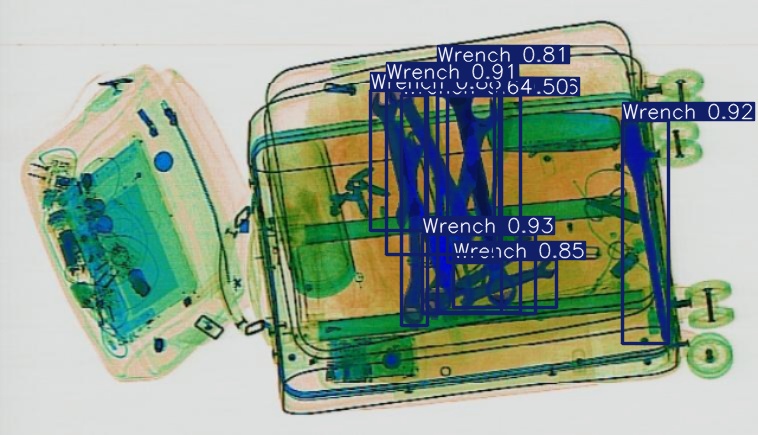 Detection preview by Segmentatation_v8_medium_train_250