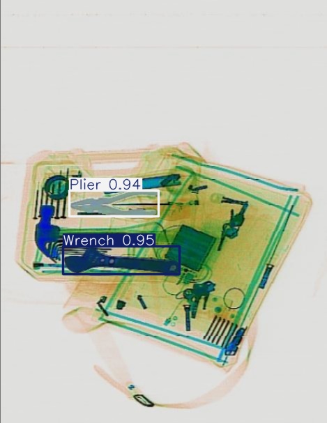 Detection preview by Segmentatation_v8_medium_train_250