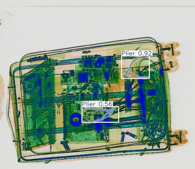 Detection preview by Segmentatation_v8_medium_train_250