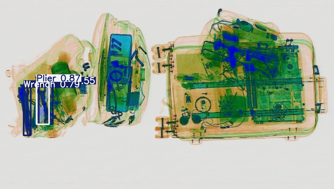 Detection preview by Segmentatation_v8_medium_train_250