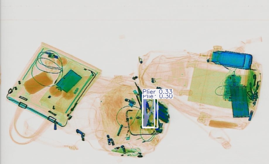 Detection preview by Segmentatation_v8_medium_train_250