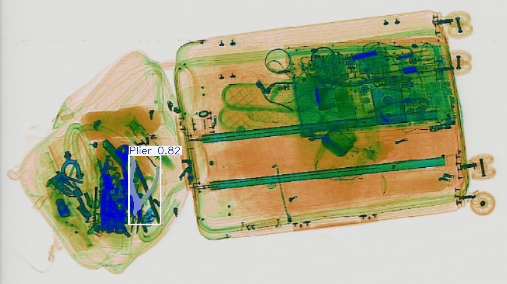 Detection preview by Segmentatation_v8_medium_train_250