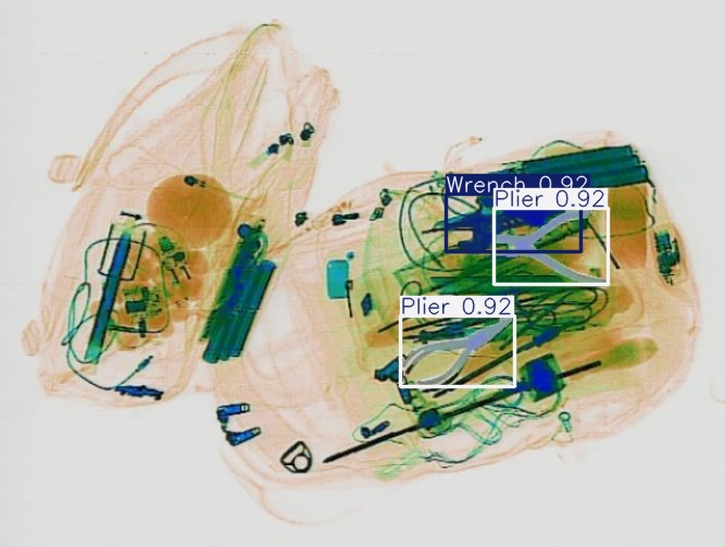 Detection preview by Segmentatation_v8_medium_train_250