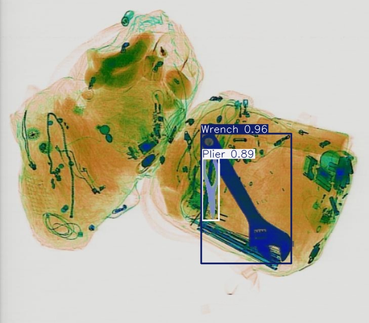 Detection preview by Segmentatation_v8_medium_train_250