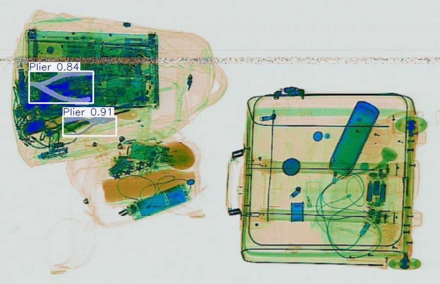 Detection preview by Segmentatation_v8_medium_train_250