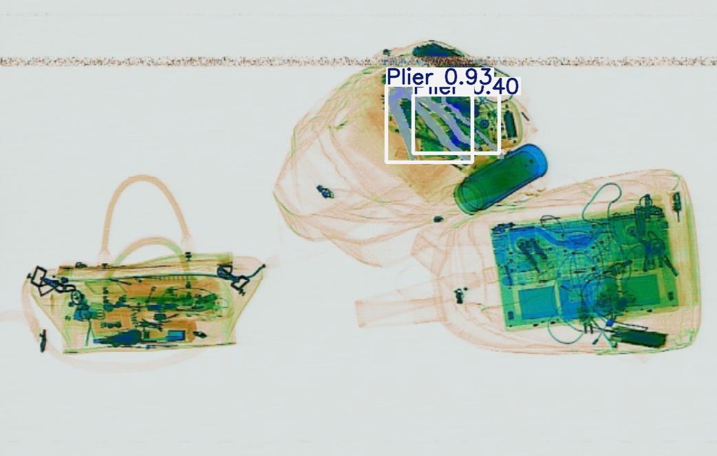 Detection preview by Segmentatation_v8_medium_train_250