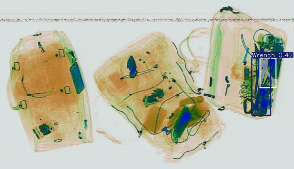 Detection preview by Segmentatation_v8_medium_train_250