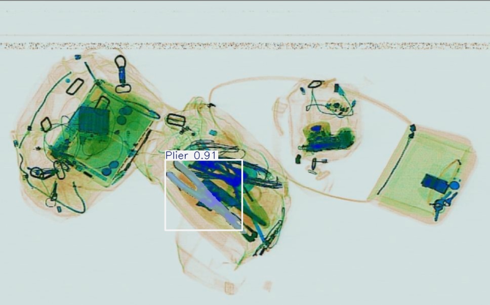 Detection preview by Segmentatation_v8_medium_train_250