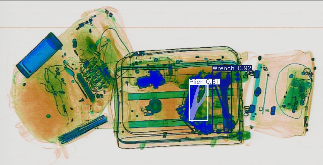 Detection preview by Segmentation_V11_large_300_train_300