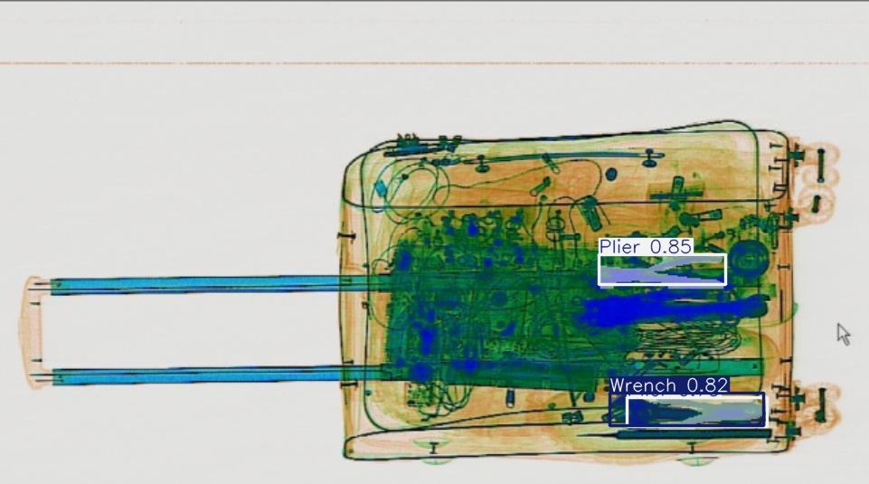 Detection preview by Segmentation_V11_large_300_train_300
