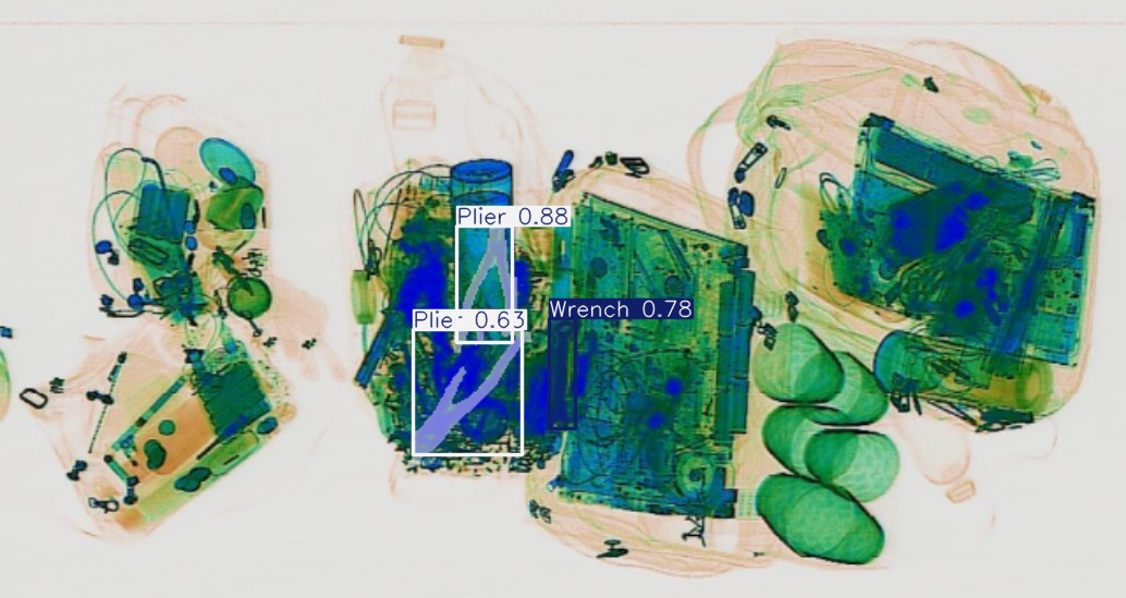Detection preview by Segmentation_V11_large_300_train_300