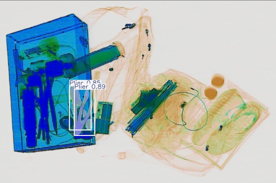 Detection preview by Segmentation_V11_large_300_train_300