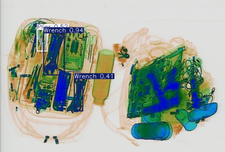 Detection preview by Segmentation_V11_large_300_train_300