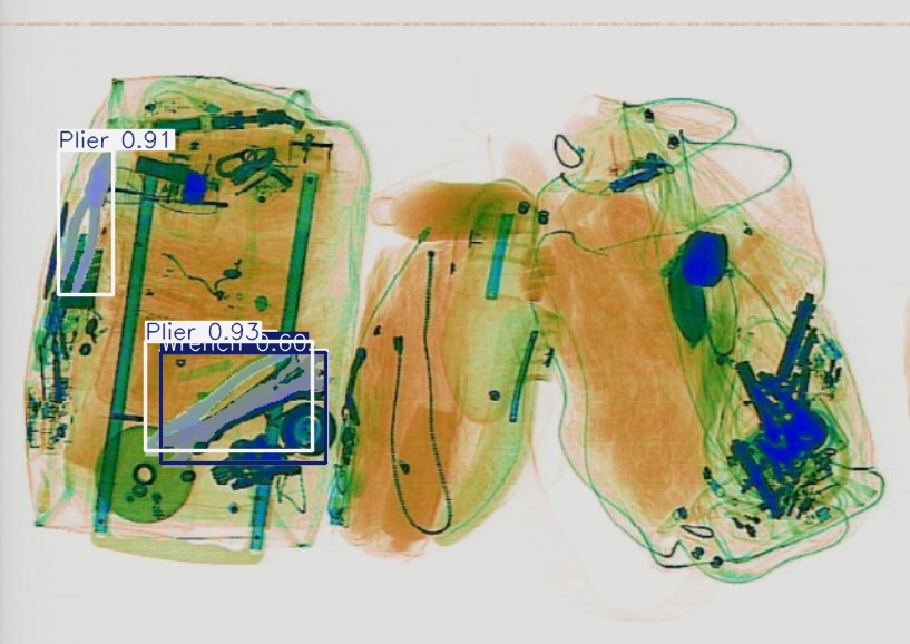 Detection preview by Segmentation_V11_large_300_train_300