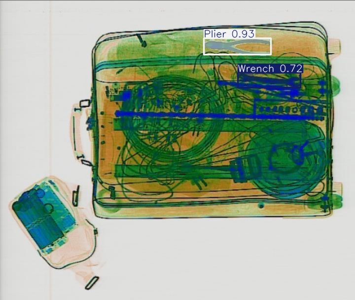 Detection preview by Segmentation_V11_large_300_train_300