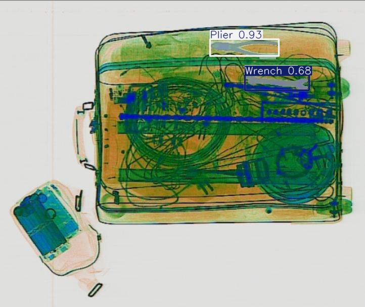 Detection preview by Segmentation_V11_large_300_train_300