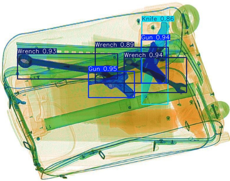Detection preview by Segmentation_v8_large_300_train_300