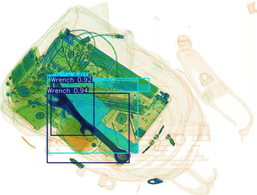 Detection preview by Segmentation_v8_large_300_train_300