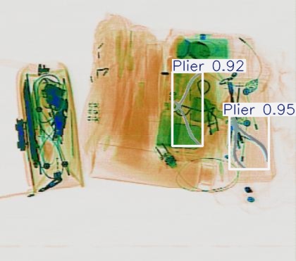 Detection preview by Segmentation_v8_large_300_train_300