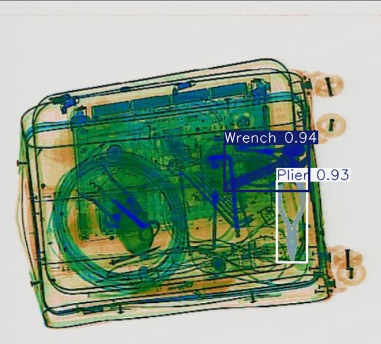 Detection preview by Segmentation_v8_large_300_train_300