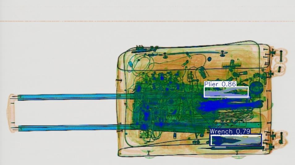 Detection preview by Segmentation_v8_large_300_train_300
