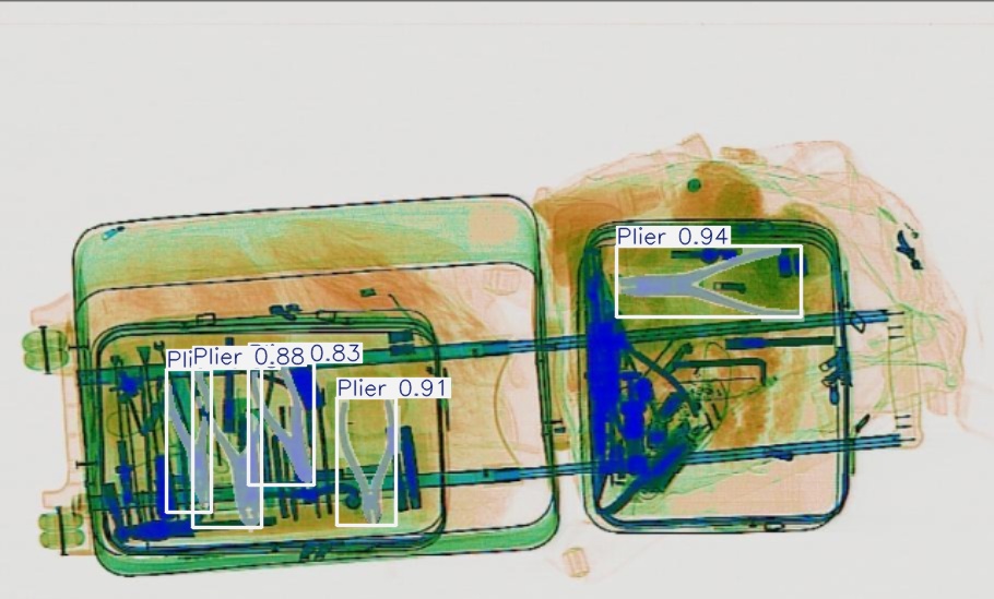 Detection preview by Segmentation_v8_large_300_train_300
