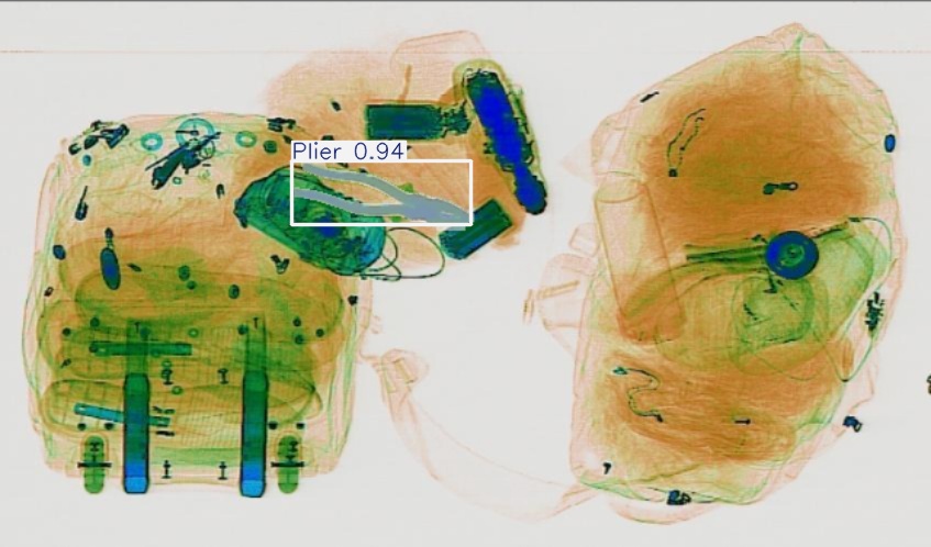 Detection preview by Segmentation_v8_large_300_train_300