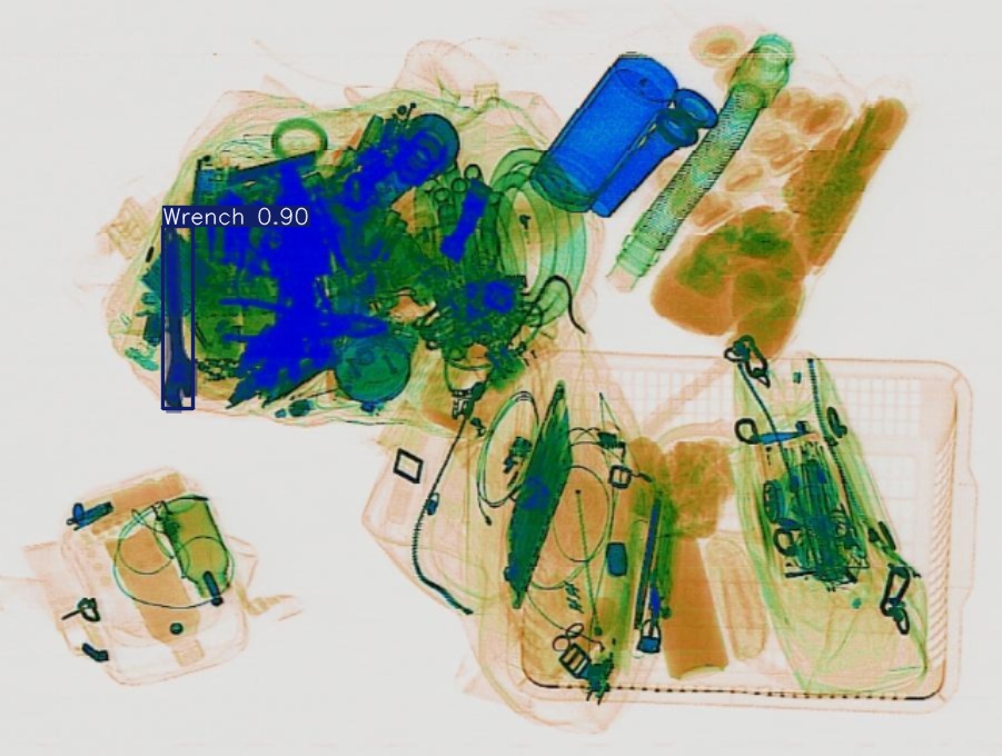 Detection preview by Segmentation_v8_large_300_train_300