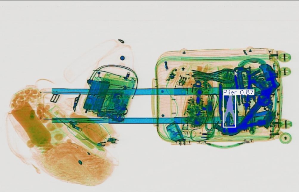 Detection preview by Segmentation_v8_large_300_train_300