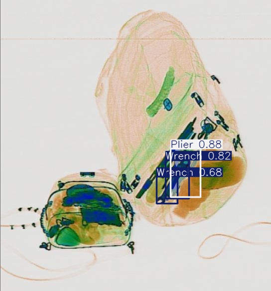 Detection preview by Segmentation_v8_large_300_train_300