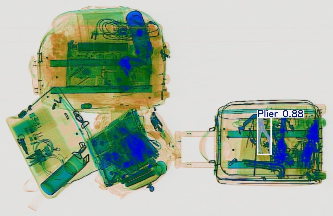 Detection preview by Segmentation_v8_large_300_train_300