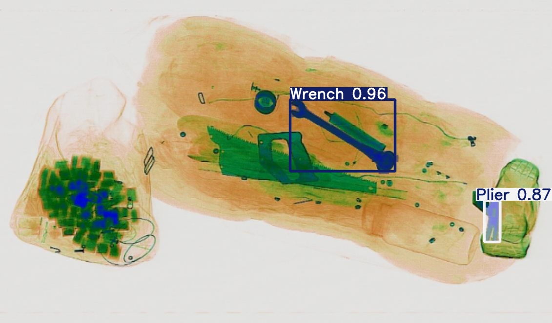 Detection preview by Segmentation_v8_large_300_train_300