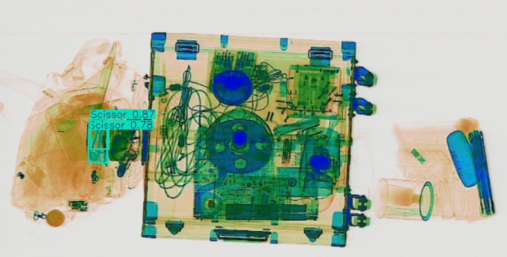 Detection preview by Segmentation_v8_large_300_train_300