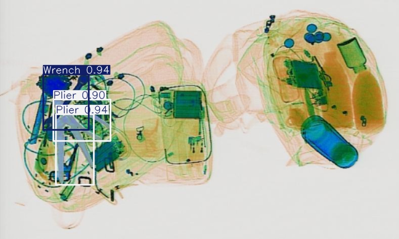 Detection preview by Segmentation_v8_large_300_train_300