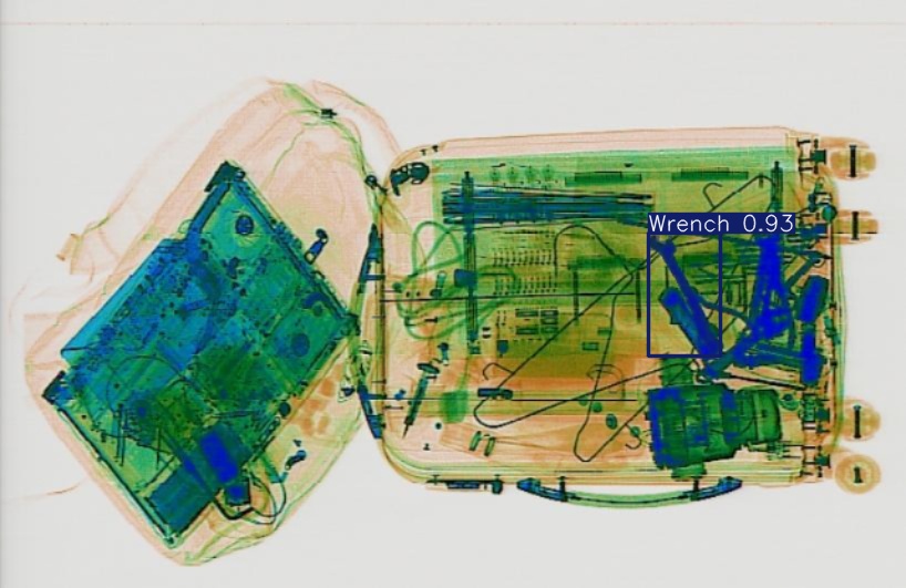 Detection preview by Segmentation_v8_large_300_train_300